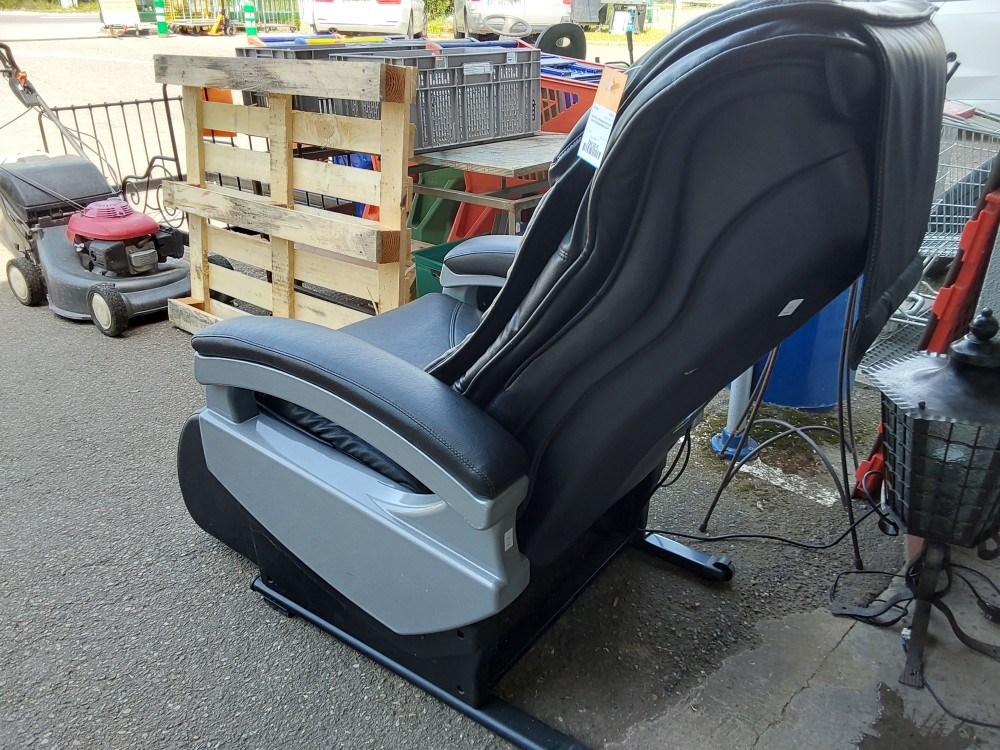 FAUTEUIL DE MASSAGE CUIR NOIR MARQUE BRAINLIGHT