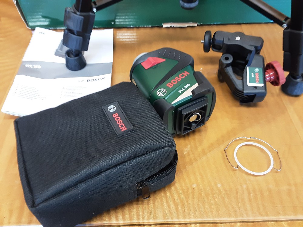 LASER (DANS SON CARTON) BOSCH PLL360 PREMIUM