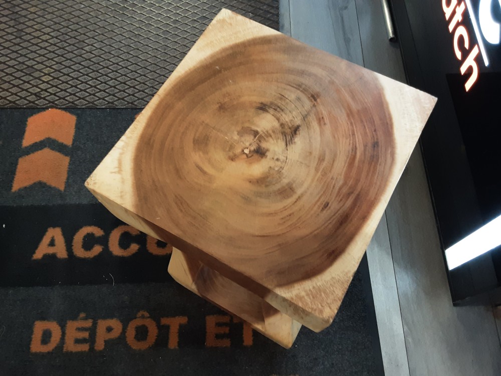 BOUT DE CANAPE OU SELLETTE TWIST EN BOIS