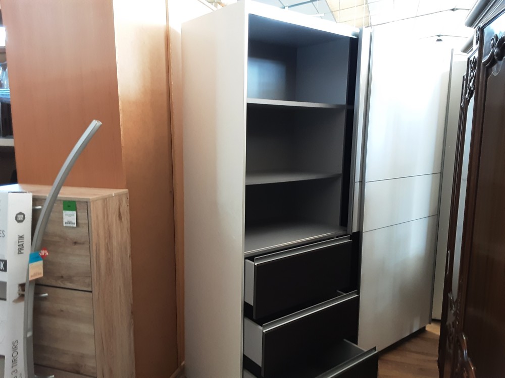 ARMOIRE 2 PORTES COULISSANTES 3 TIROIRS COLORIS NOIR ET BLANC