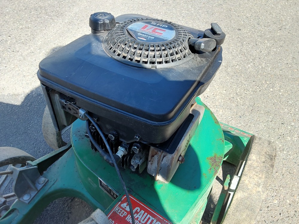 ASPIRATEUR A FEUILLES BILLY GOAT 5HP QUANTIUM POWER