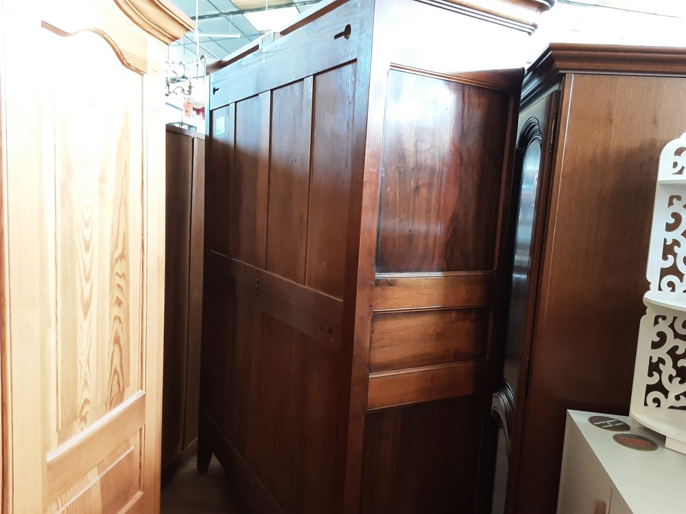ARMOIRE 2 PORTES EN NOYER