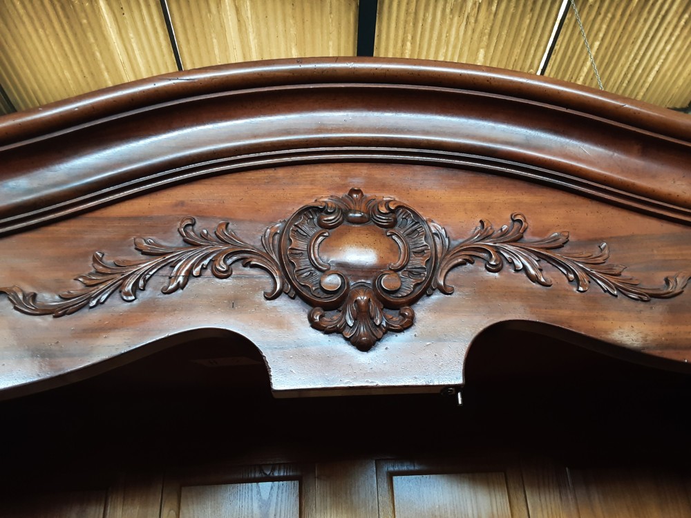 ARMOIRE 2 PORTES EN NOYER