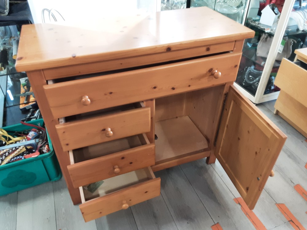 COMMODE EN BOIS 4 TIROIRS 1 PORTE