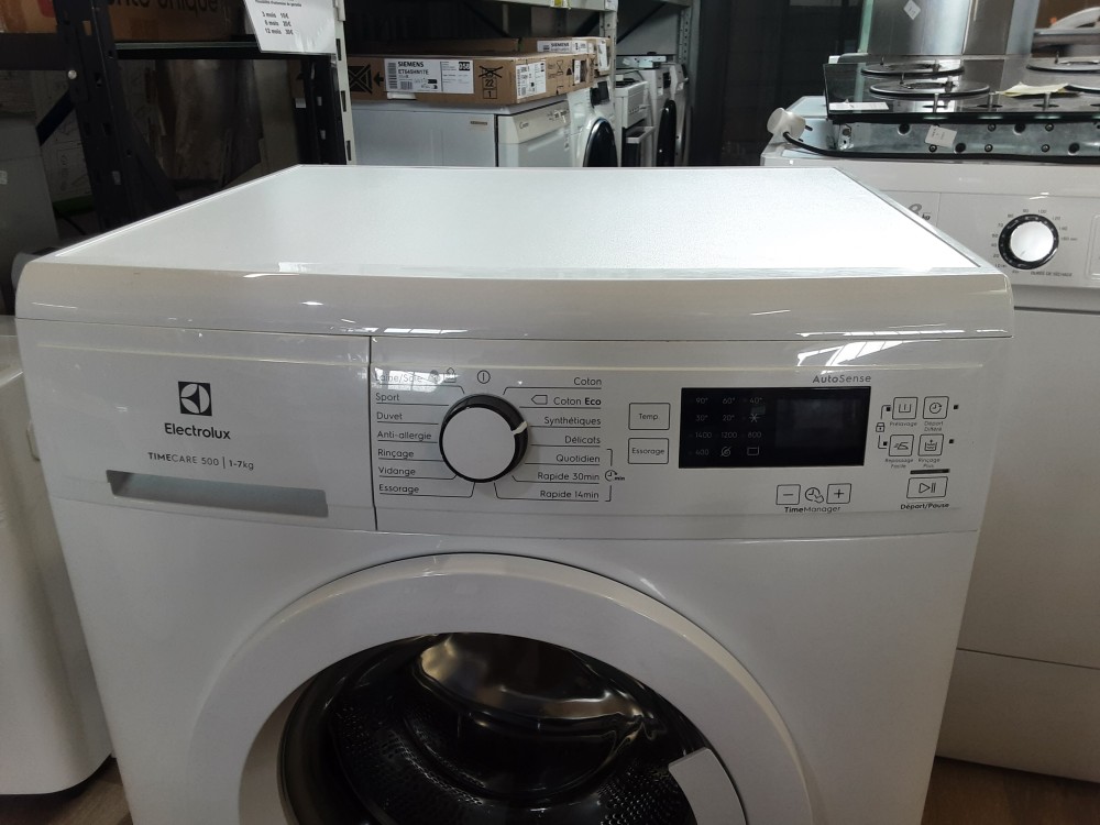 MACHINE A LAVER A HUBLOT ELECTROLUX 7KG - 1400TM