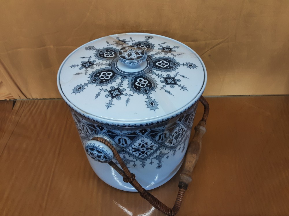 POT A COUVERCLE ANSE OSIER SARREGUEMINES U&C BLEU TGM A RESTAURER