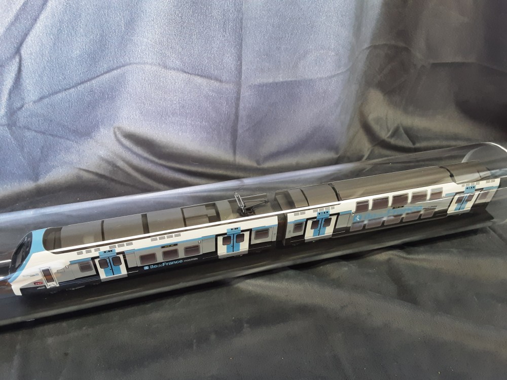 MAQUETTE PROJET RER- NG ALSTOM "BOMBARDIER"