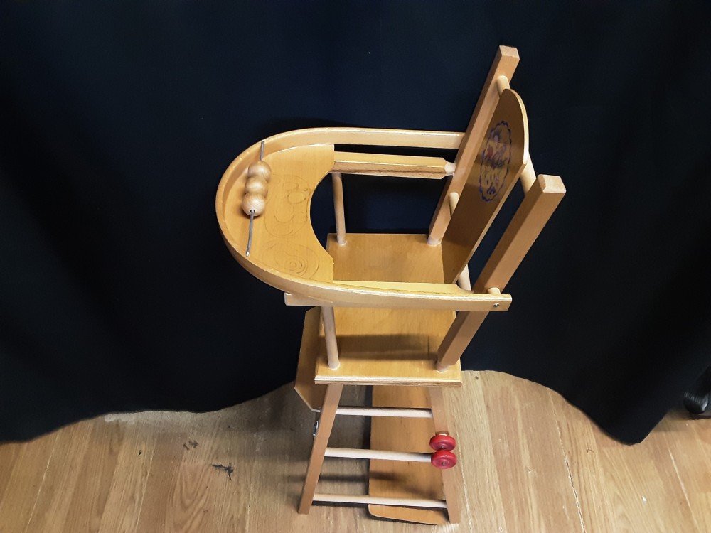 CHAISE HAUTE DE POUPEE PLIABLE EN BOIS