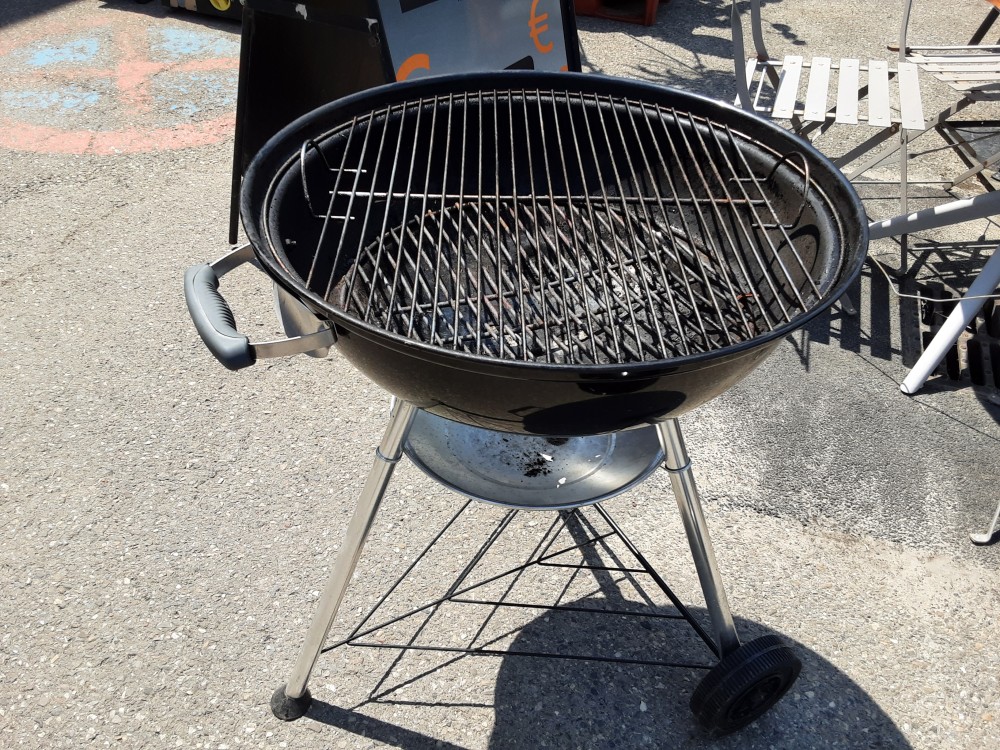 BARBECUE WEBER ROND
