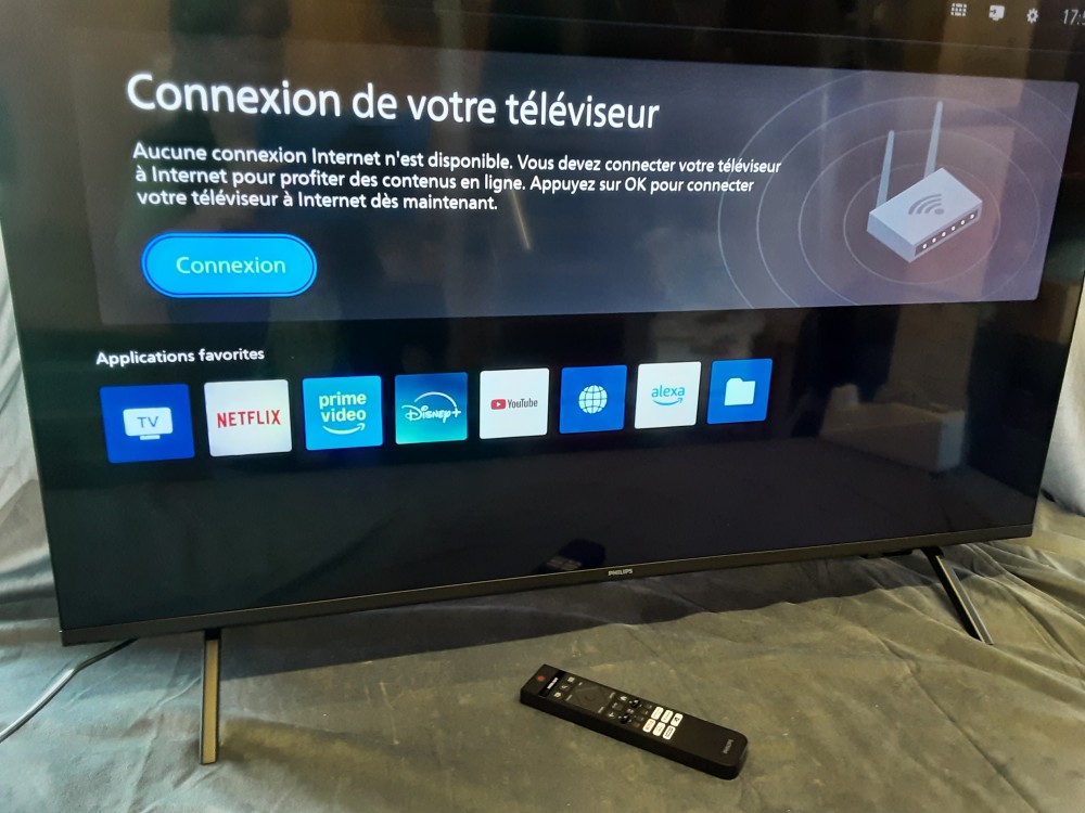 TELEVISEUR PHILIPS AVEC TC SMART TV 110 CM 4K UHD DOLBY ATMOS ET DTS:X