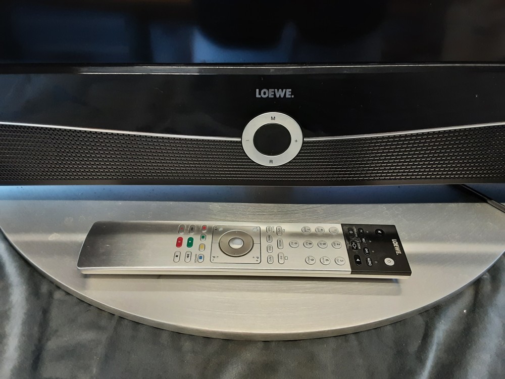 TELEVISEUR LOEWE 101CM + TC