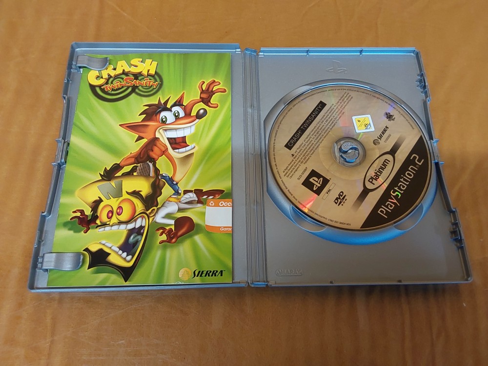 JEU PS2 "CRASH TWINSANITY"