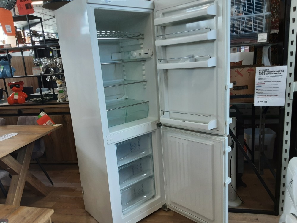 RÉFRIGÉRATEUR CONGÉLATEUR LIEBHERR BLANC