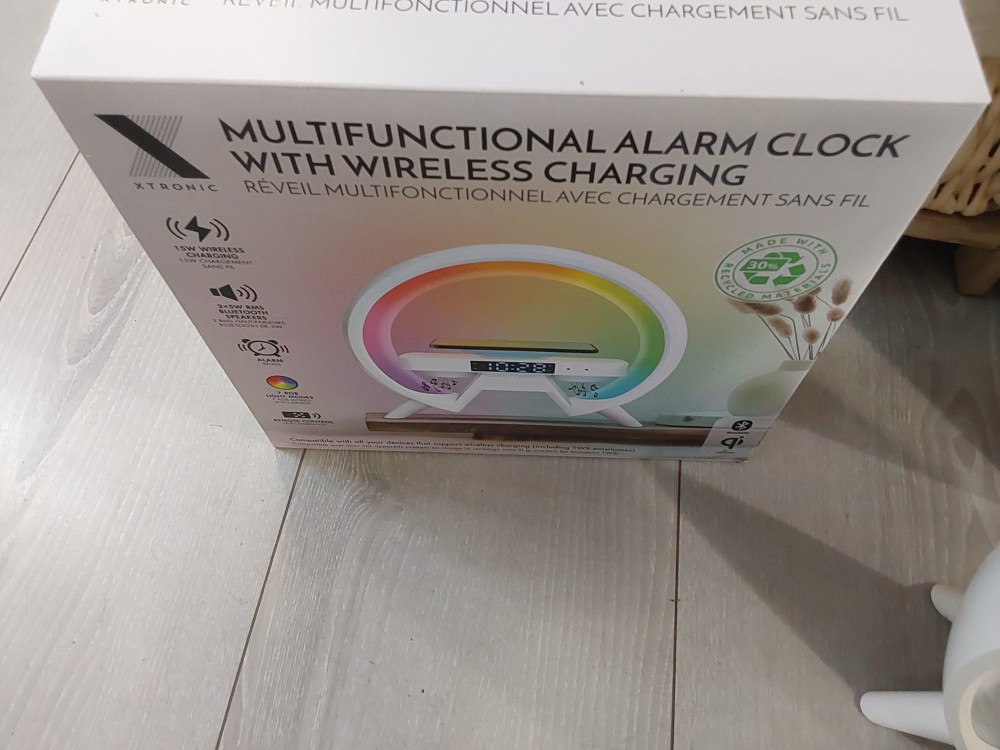 RADIO REVEIL MULTIFONCTIONS BLANC