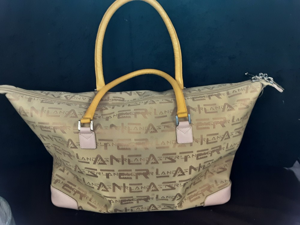 SAC A MAIN LANCASTER EN TOILE BEIGE ROSE ET JAUNE