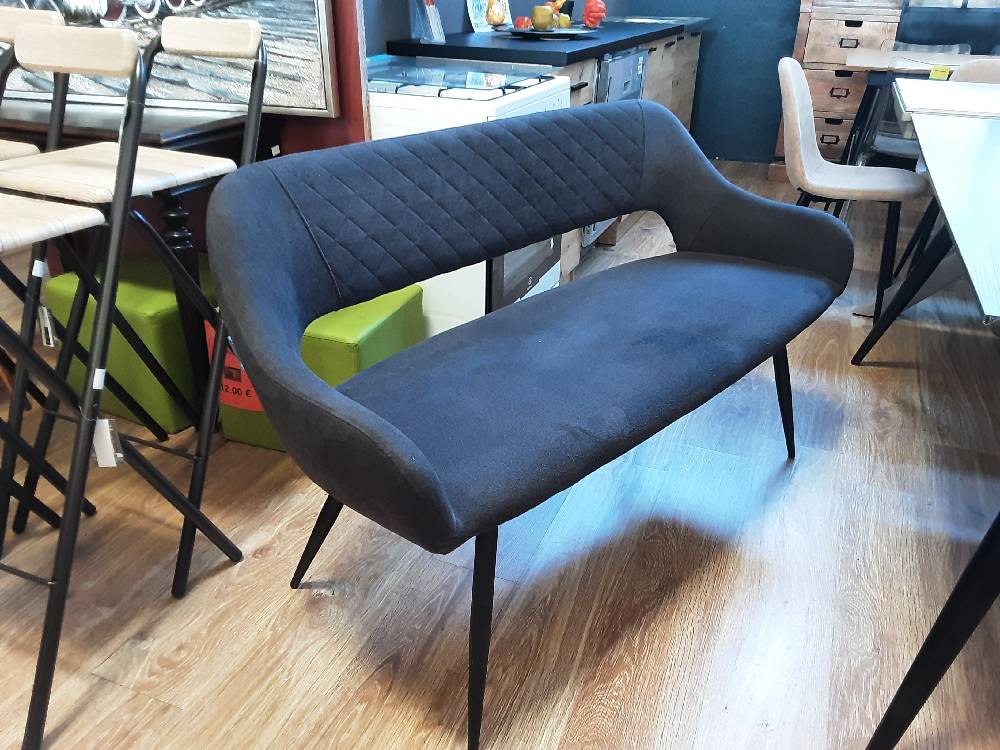 ENSEMBLE TABLE A MANGER 2 CHAISES 1 BANC GRIS ET NOIR
