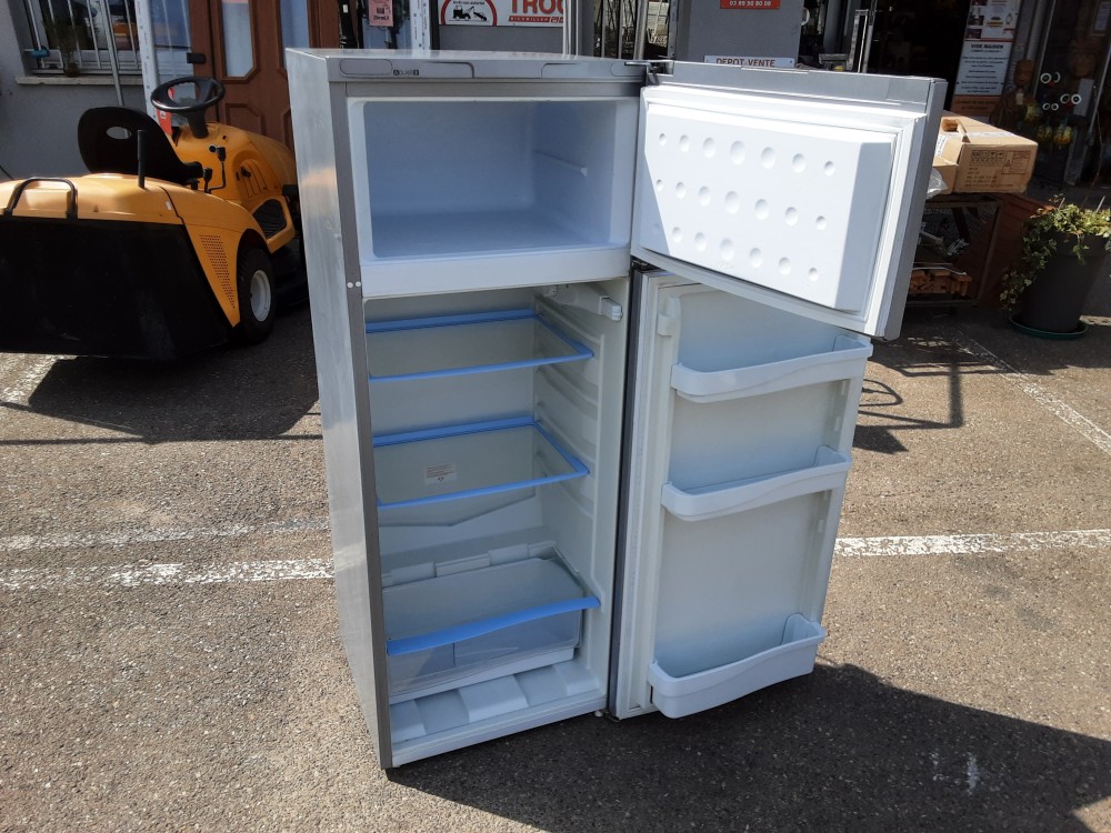 RÉFRIGÉRATEUR CONGELATEUR INDESIT GRIS