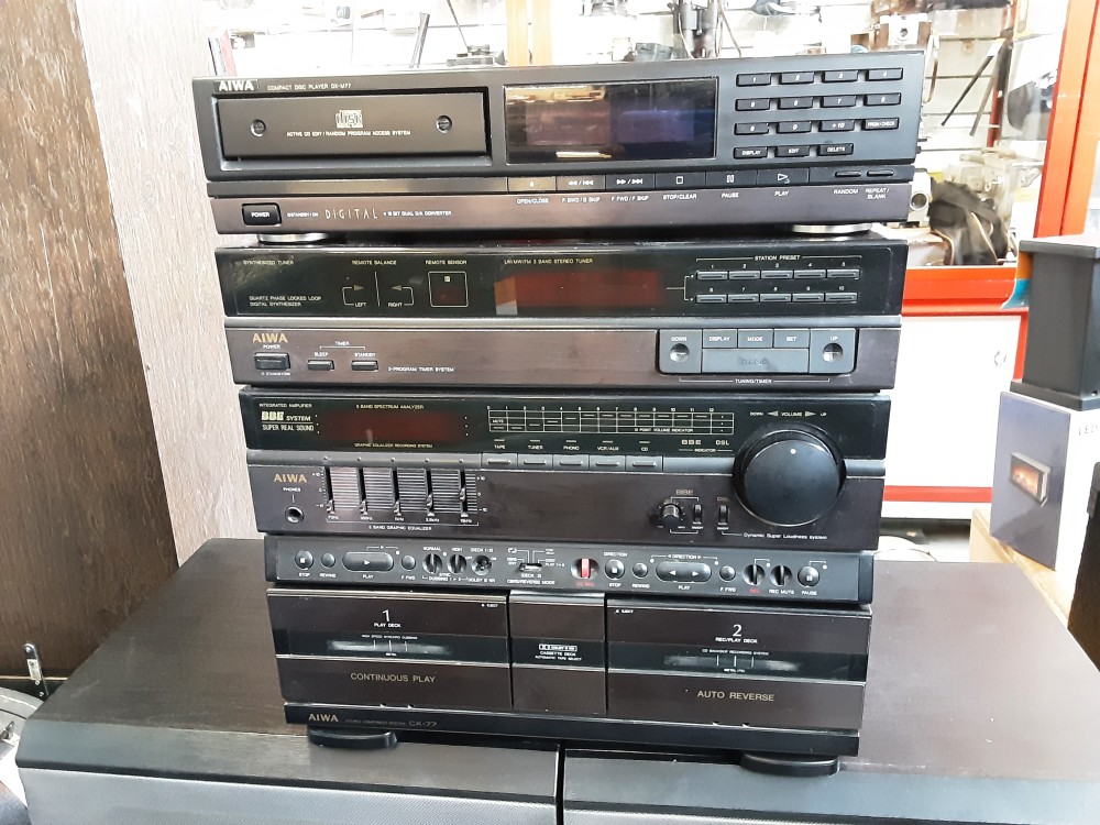 CHAINE HIFI COMPACT AIWA + LECTEUR CD + 2 HP TGM