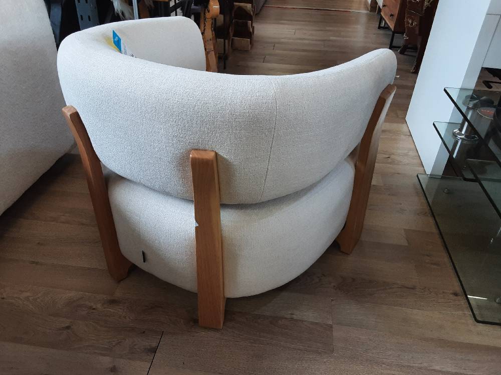 FAUTEUIL EN TISSU BLANC ET CHÊNE (HA833782-1-12713) 2ÈME CHOIX