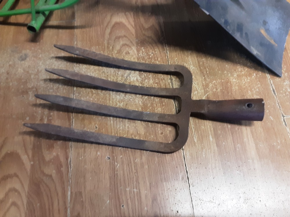 BECHE ET FOURCHE AUTOMATIQUE