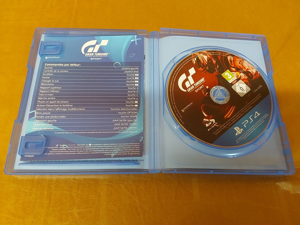 JEU PS4 "GRAN TURISMO"
