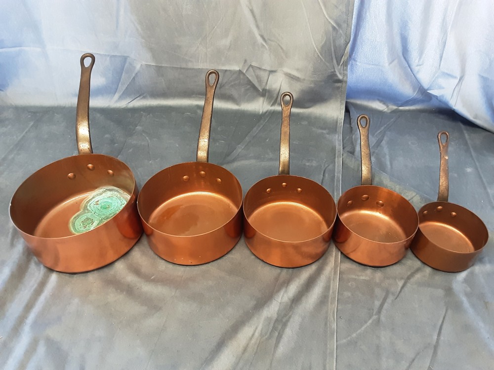 LOT DE 5 CASSEROLES EN CUIVRE