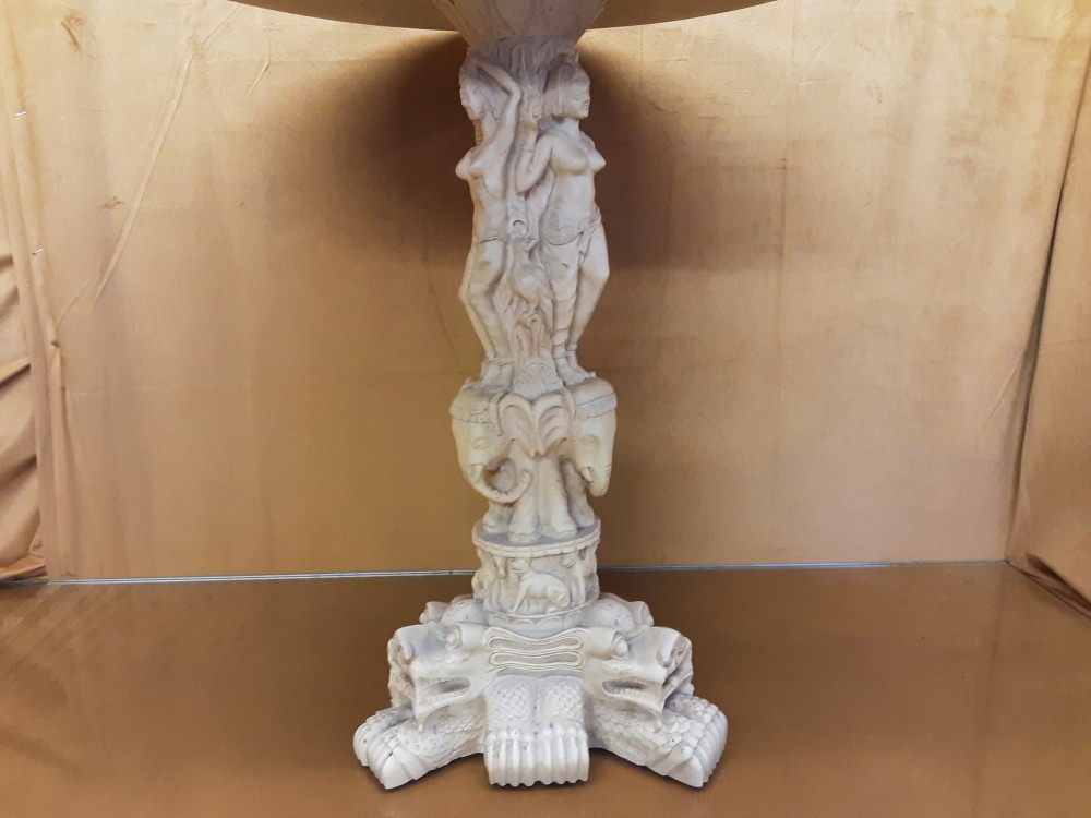TABLE SELLETTE BASSE RONDE MOTIF DRAGON DAMES RESINE IMITATION MARBRE