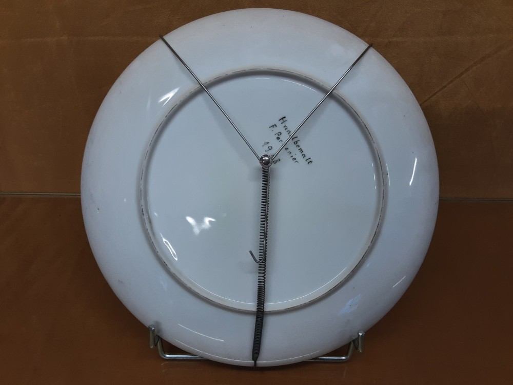ASSIETTE DECORATIVE BORDURE DORE