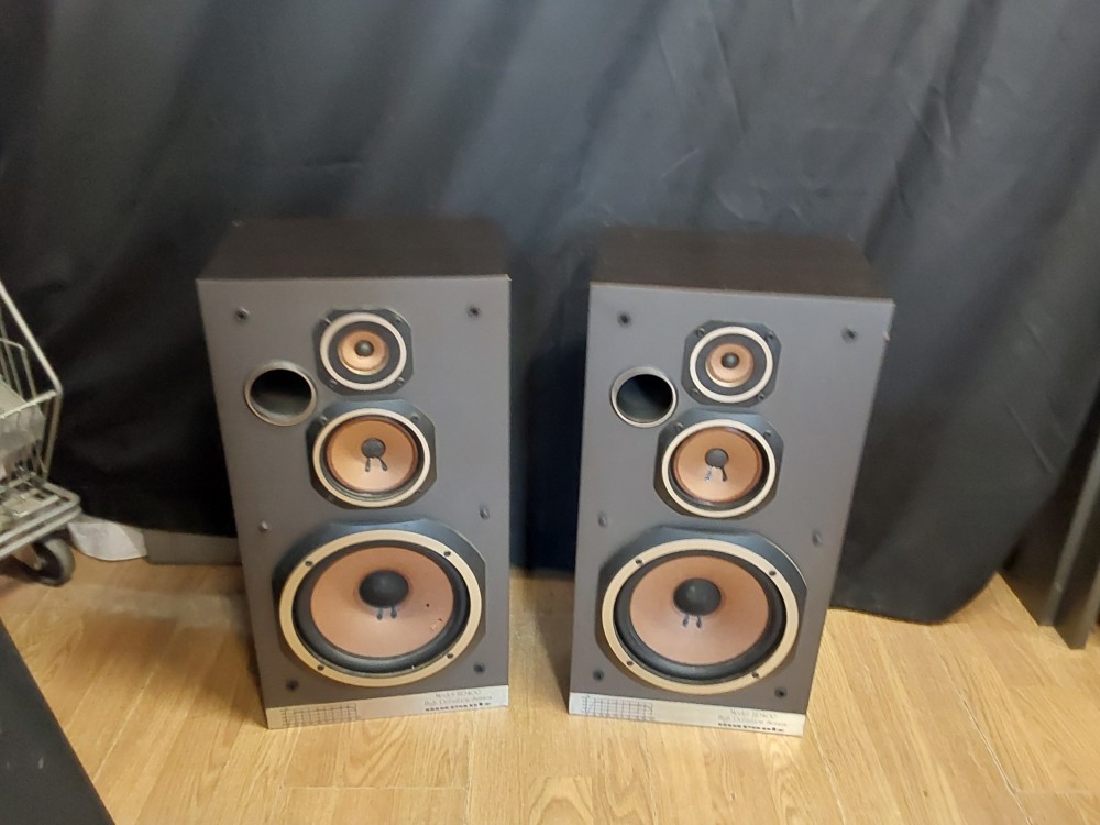 PAIRE DE HAUTS PARLEURS MARANTZ REF HD 400