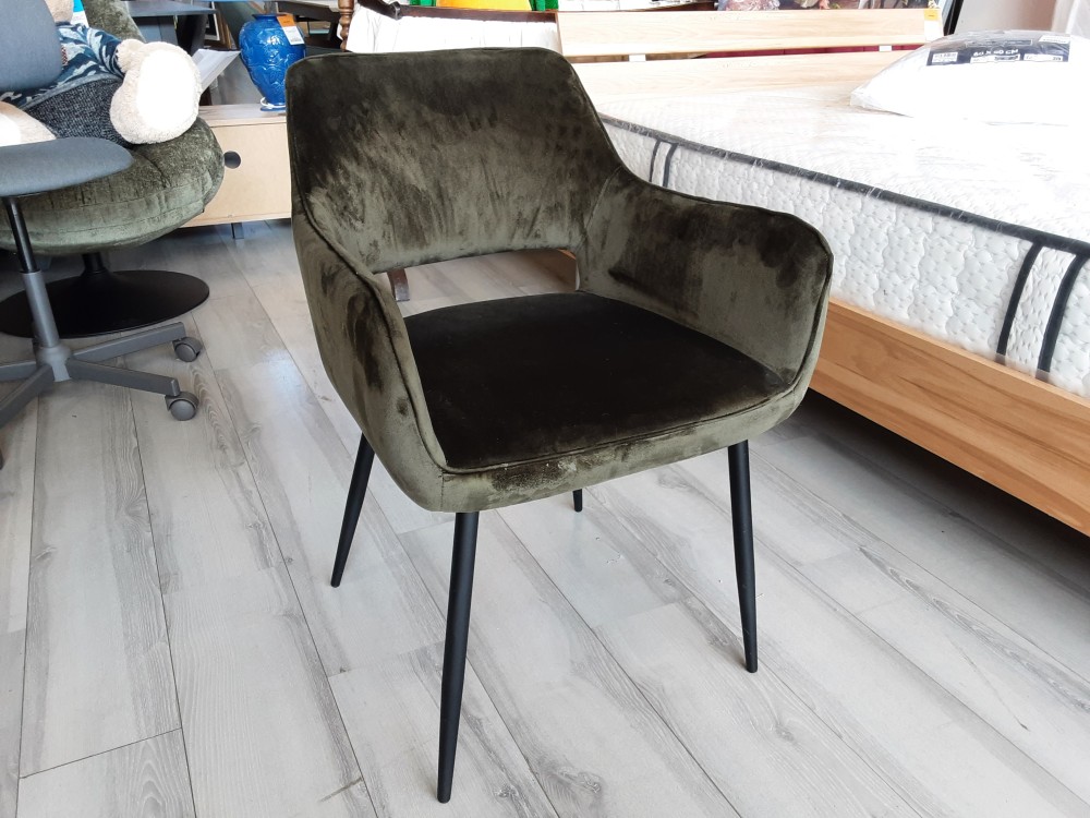CHAISE VERTE PIEDS METAL NOIR