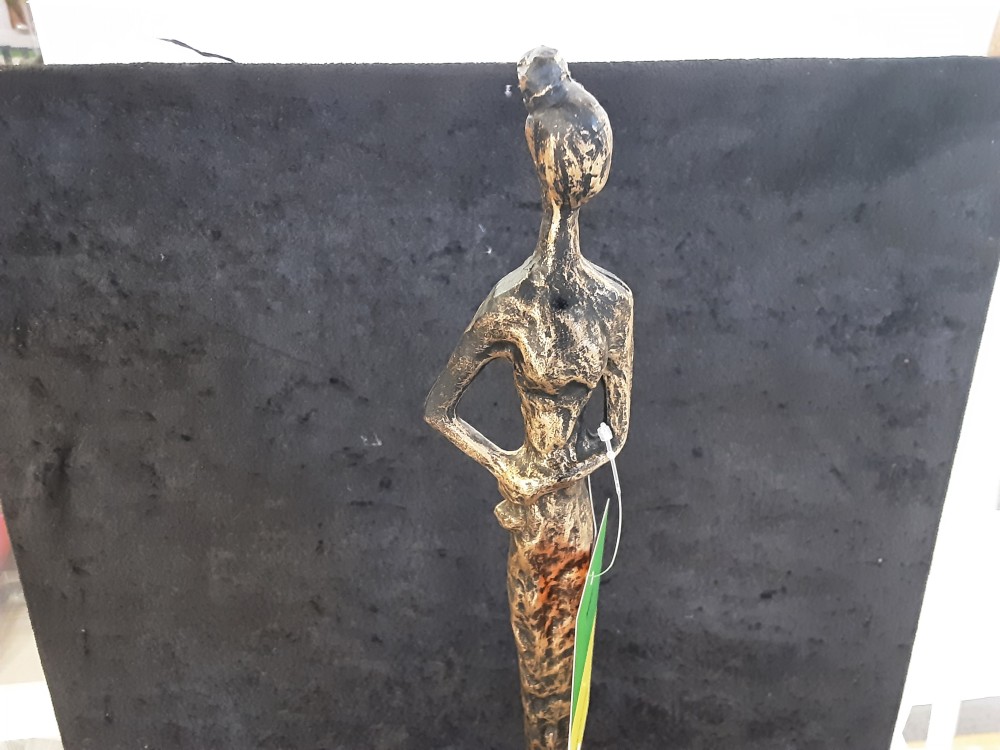 STATUETTE FEMME H. 48CM