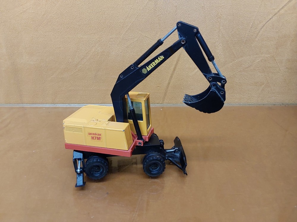 PELE MINIATURE SUR ROUE JOAL 1/50