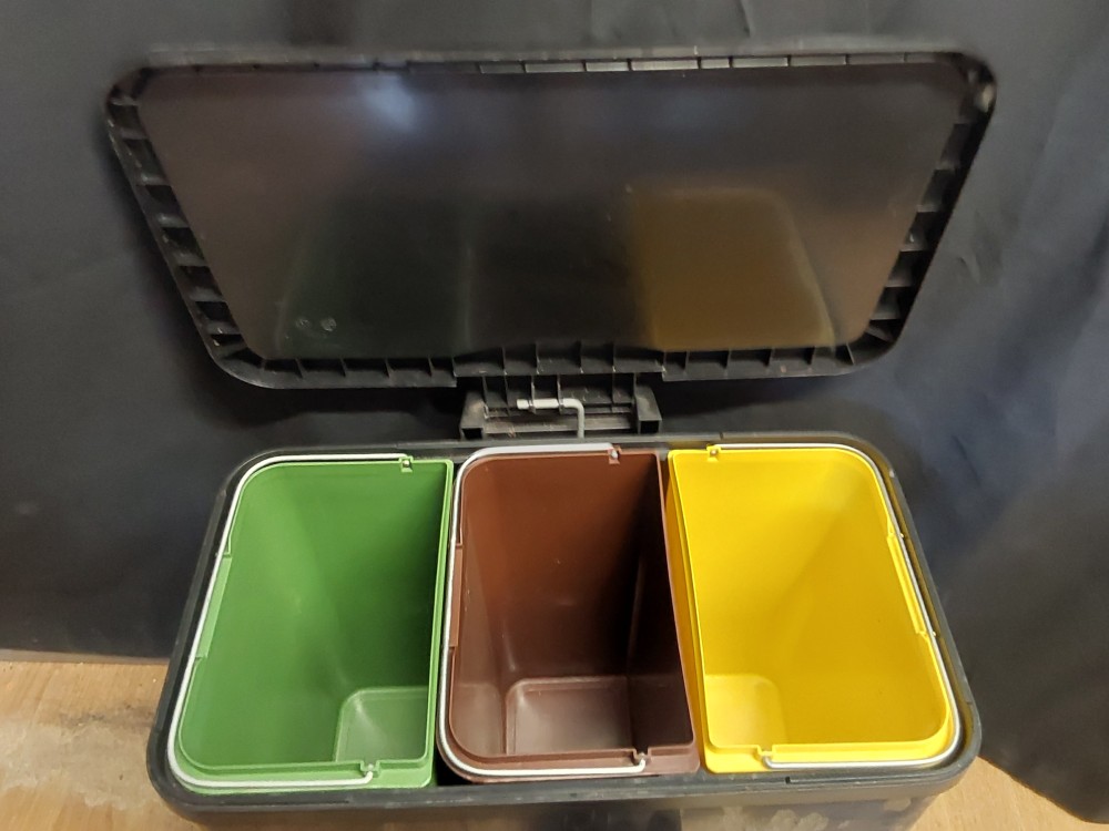 POUBELLE DE TRI HAILO METAL ET PVC NOIR
