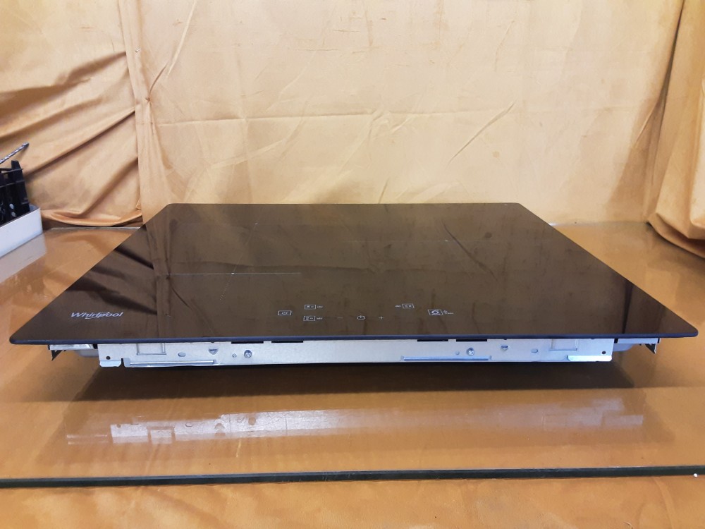 PLAQUE INDUCTION WHIRLPOOL 3 FEUX DONT 1 GRAND 7200W