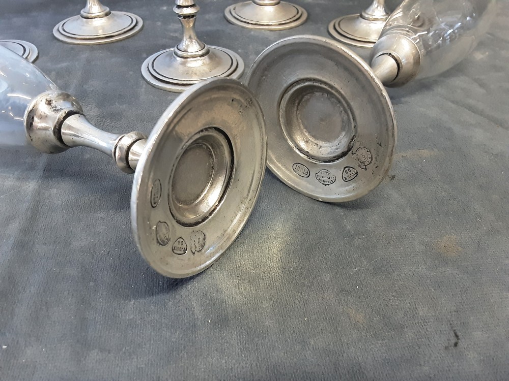LOT DE 7 FLUTES A CHAMPAGNE PIED ETAIN
