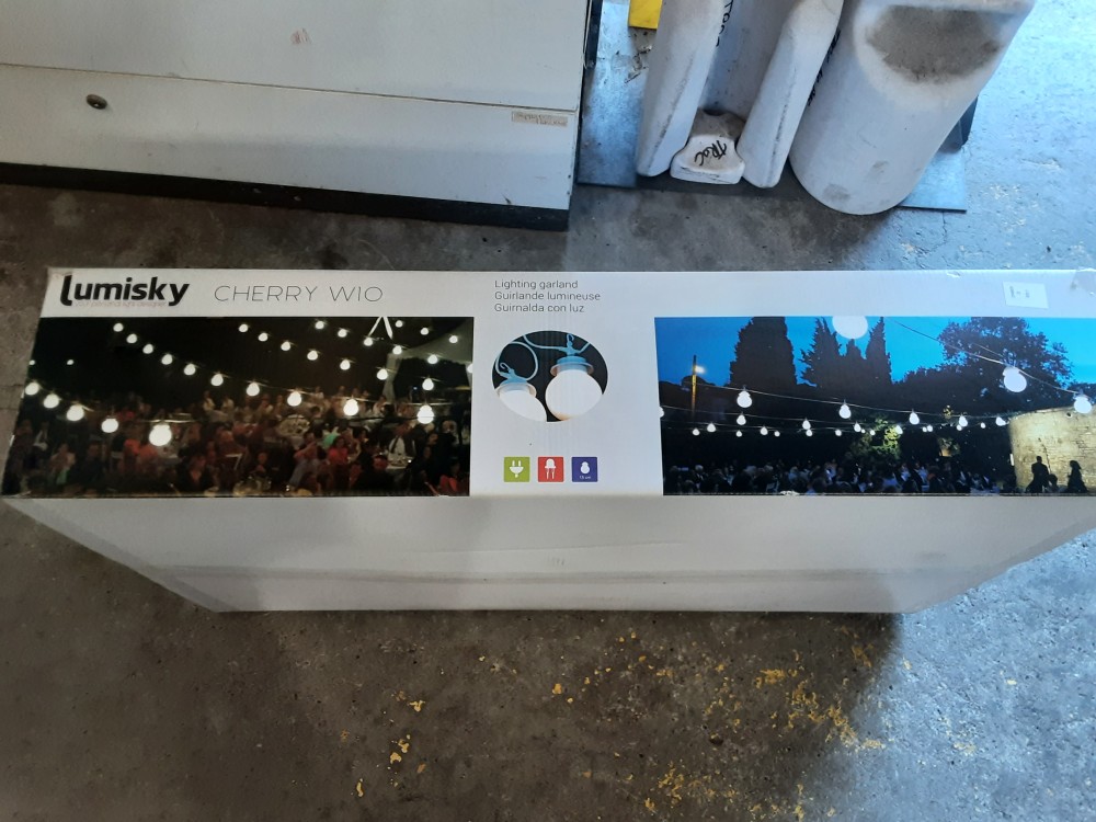GUIRLANDE LUMINEUSE 10 GLOBES A LED LUMISKI JAMAIS SERVI ENCORE EMBALLÉE