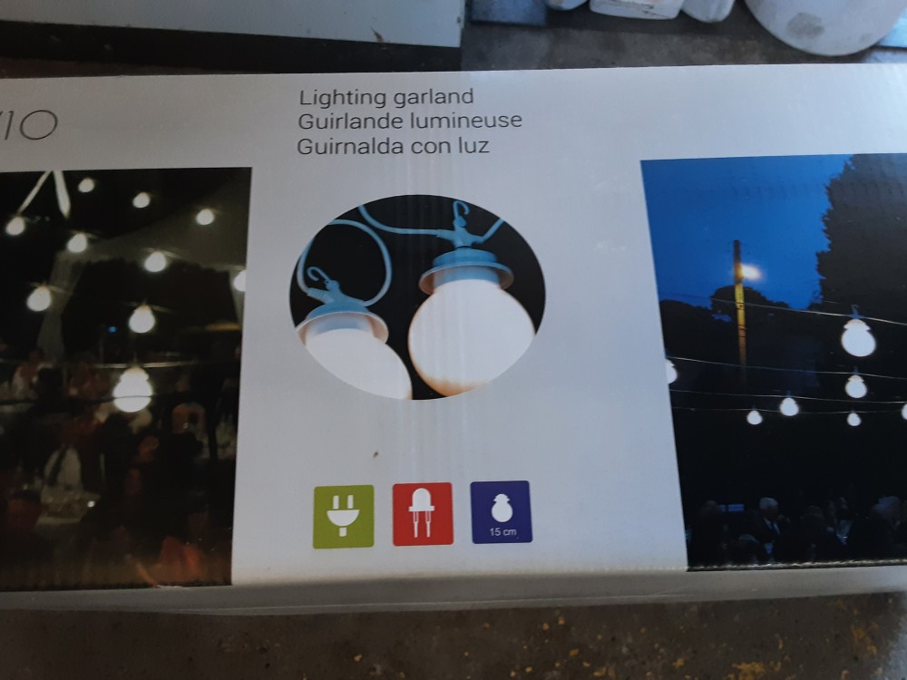 GUIRLANDE LUMINEUSE 10 GLOBES A LED LUMISKI JAMAIS SERVI ENCORE EMBALLÉE