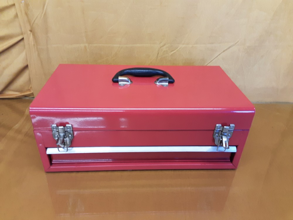 CAISSE D’OUTILS METAL ROUGE A TIROIR AVEC OUTILS A L’INTERIEUR