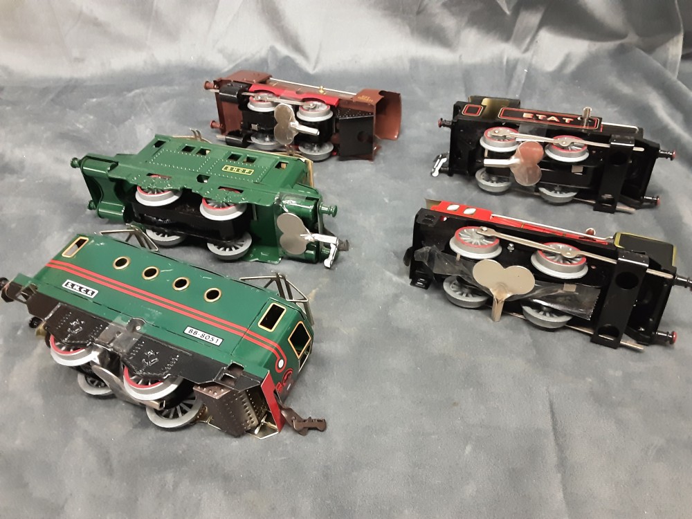 LOCOMOTIVE A REMONTER AVEC CLEF