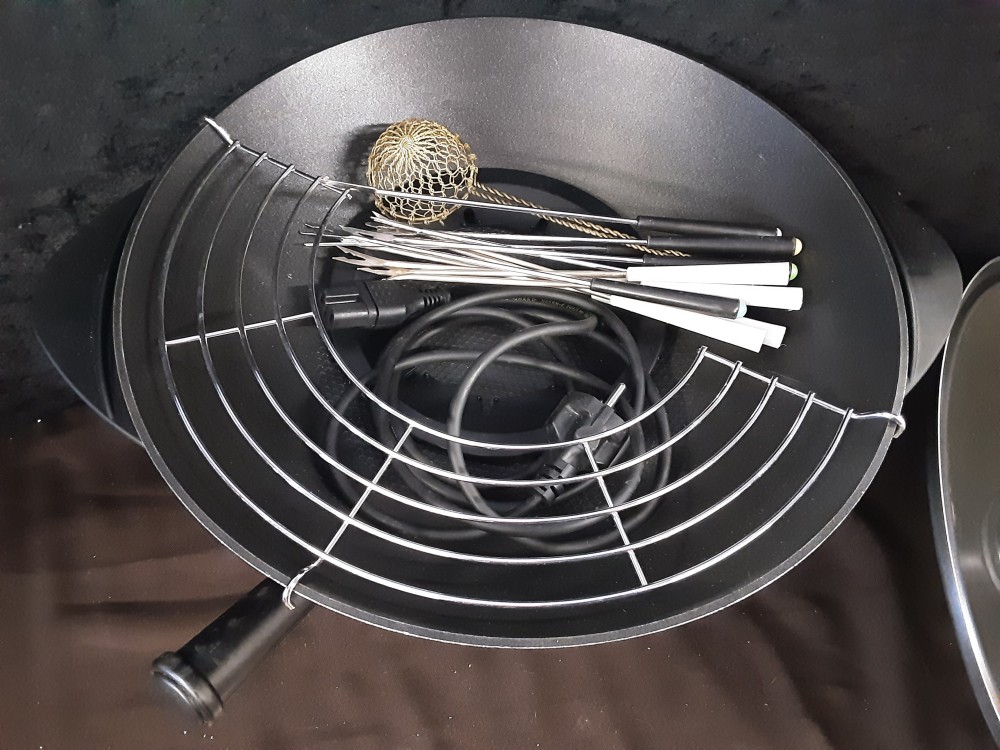 WOK + APPAREIL A FONDU TEFAL