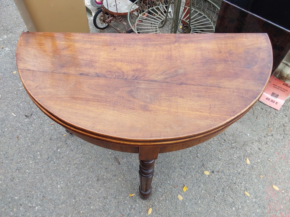 TABLE DEMI LUNE EN BOIS