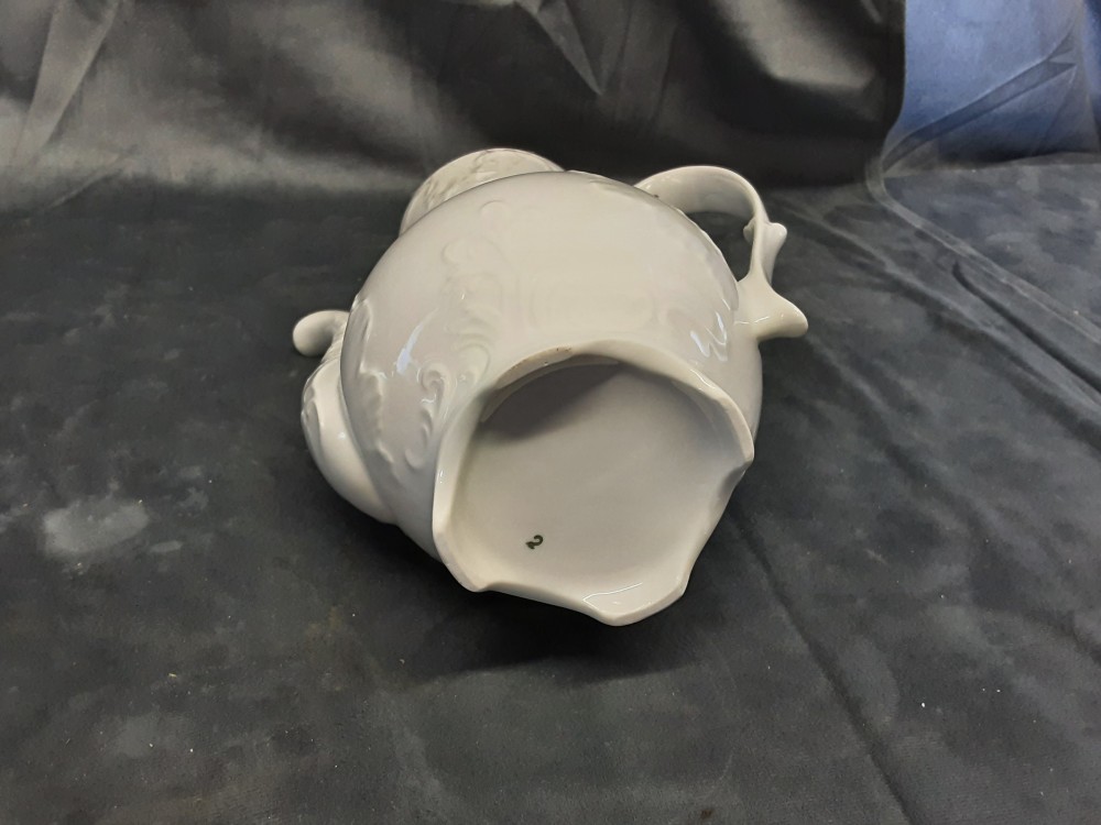 CAFETIERE PORCELAINE BLANCHE