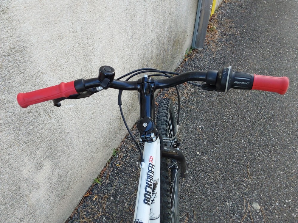VTT ROCK RIDER 300 BLANC 24P