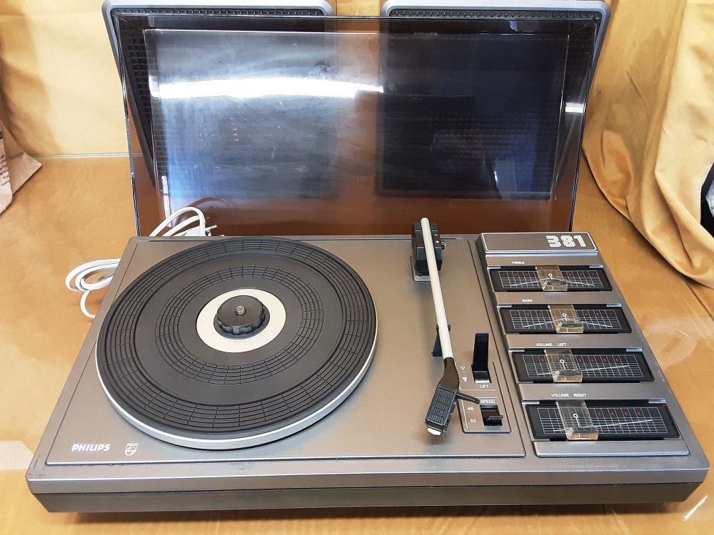 TOURNE DISQUE PHILIPS 381 AVEC 2 HP