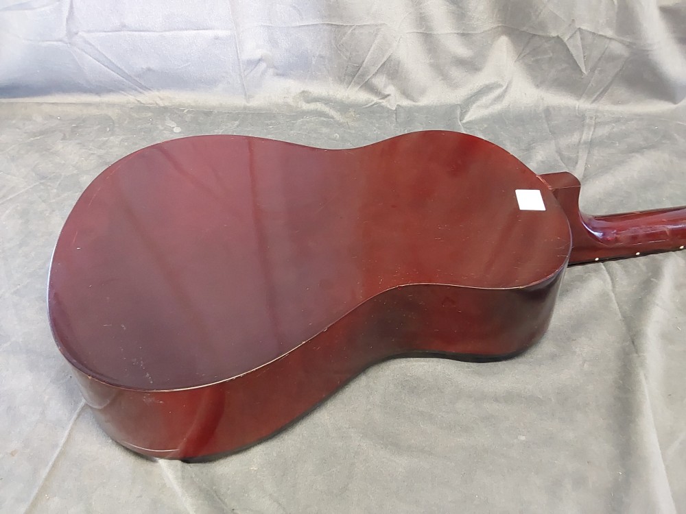GUITARE CLASSIQUE PLAY ON BRUNE ET BEIGE