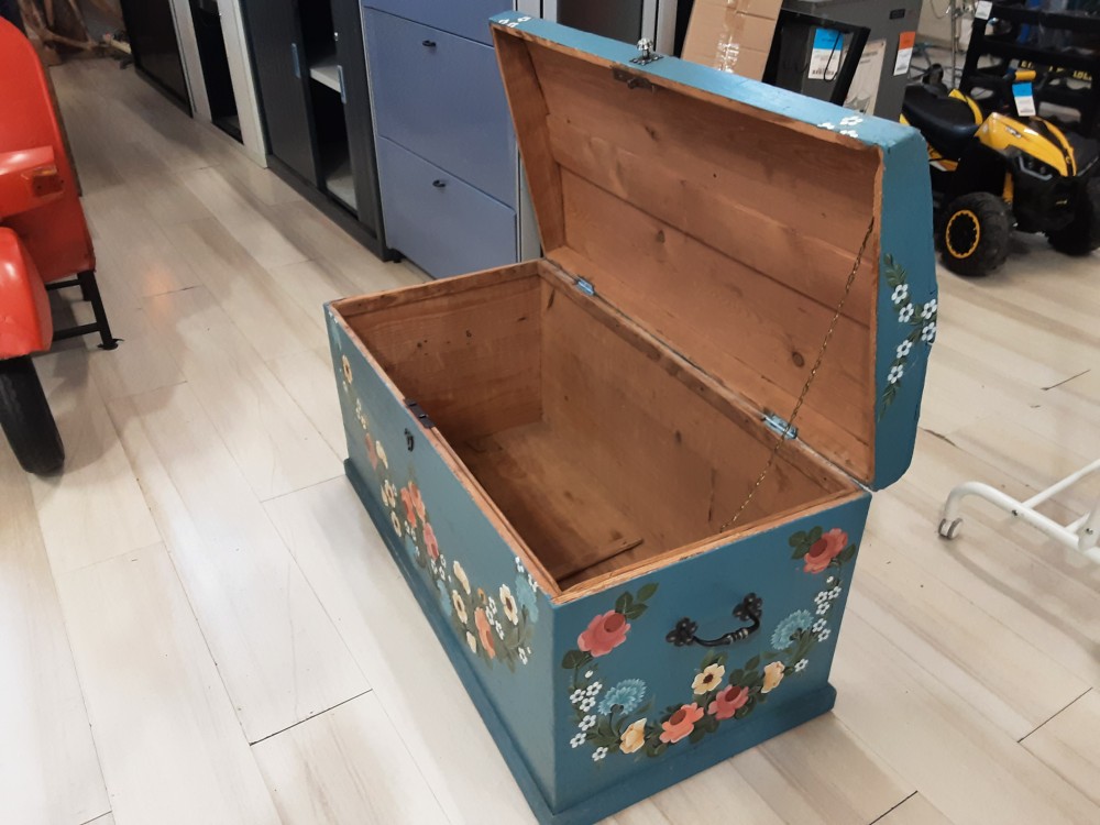 COFFRE EN BOIS BLEU POLYCHROME 96X48X50