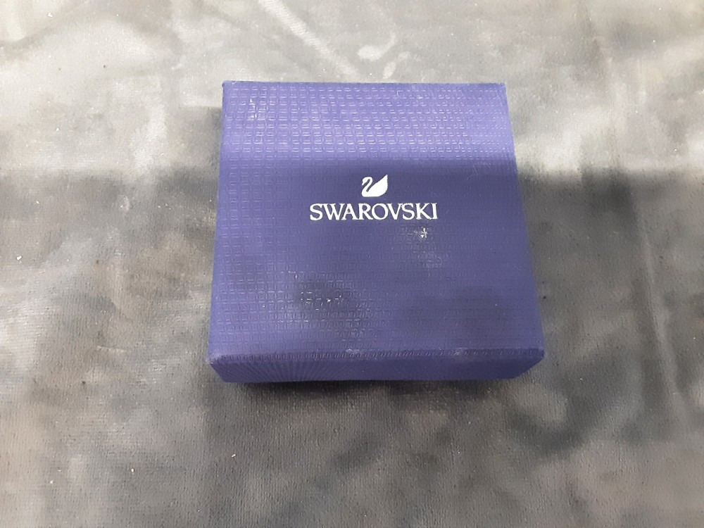 BOUCLE D’OREILLES FORME CŒUR SWAROVSKI