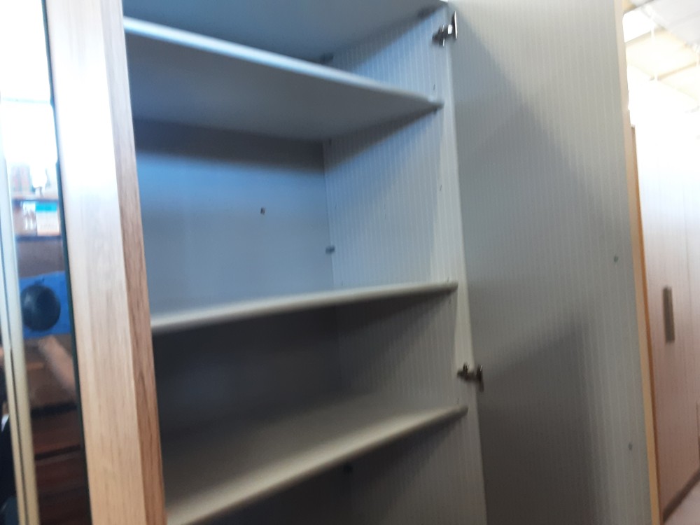 ARMOIRE 4 PORTES