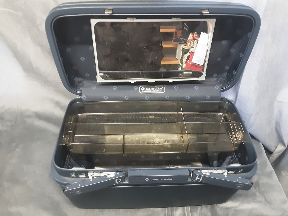 VANITY SAMSONITE AVEC CLÉ BLEU MARINE