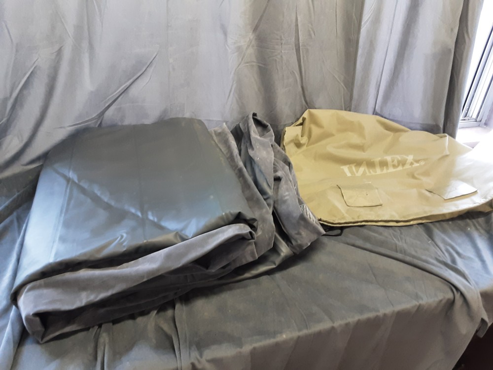 MATELAS GONFLABLE INTEX 140X190 AVEC POMPE ÉLECTRIQUE INTÉGRÉ